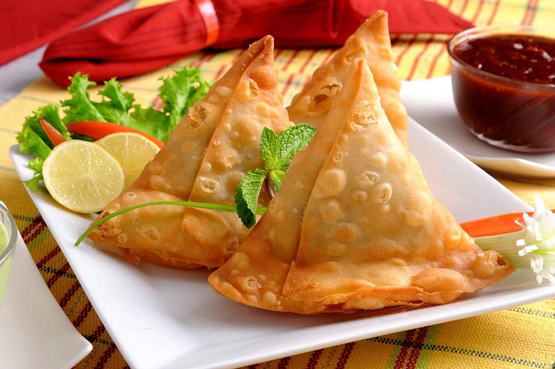 Samosas at Apa's Kitchen